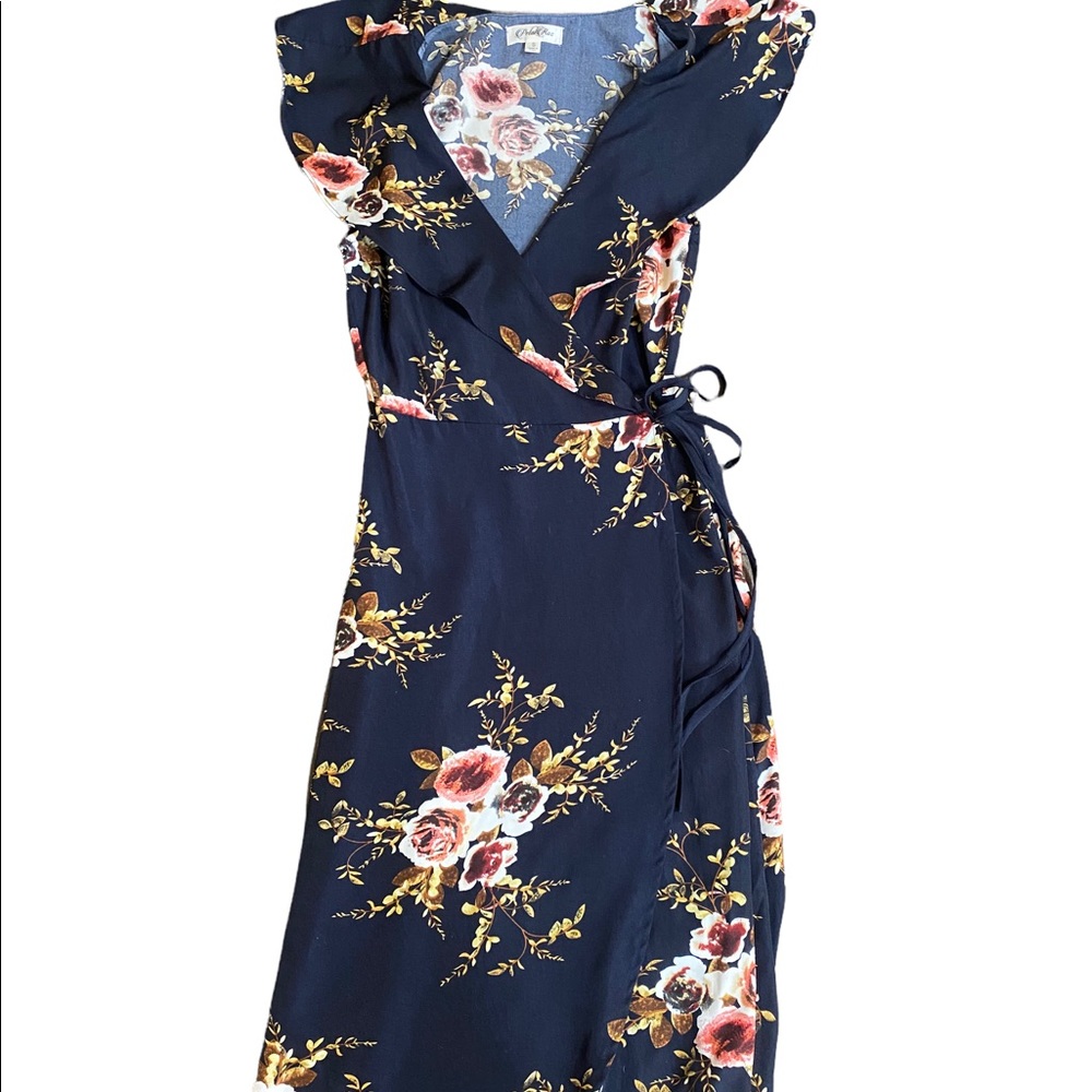 Like-New Petal Roz floral wrap dress